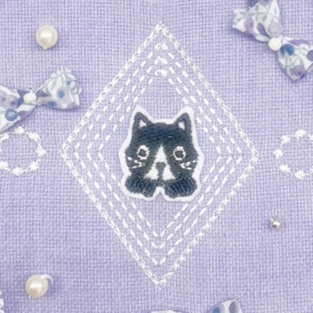 ねこのメルティ 刺繍枠タペストリー 円形 小 ワッペン 春